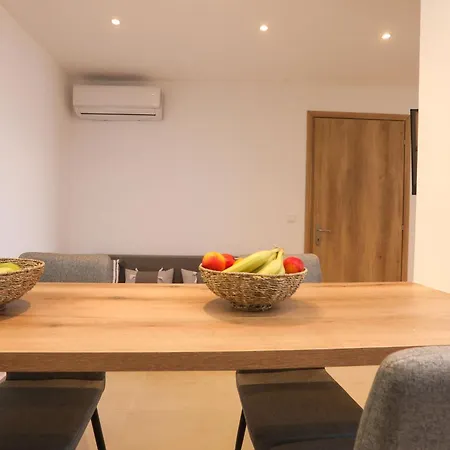 Magdachris Luxury * アギオス・ゲオルギオス・パゴン