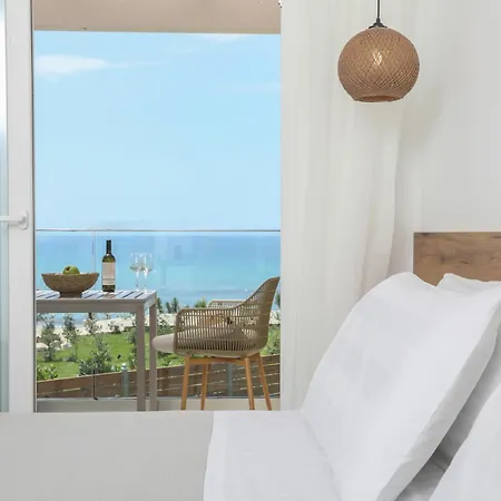 Magdachris Luxury Hotel *